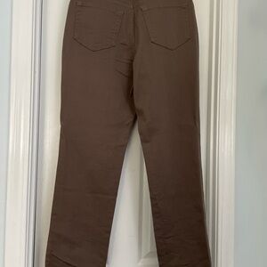 Gloria Vanderbilt Brown Twill Jeans with Logo Patch NWOT Size 10 Average